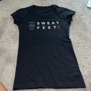 Lululemon limited edition top
